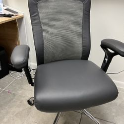 Desk outlet chair offerup