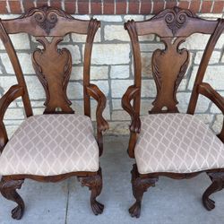 Set of 2 carved wooden accent chairs