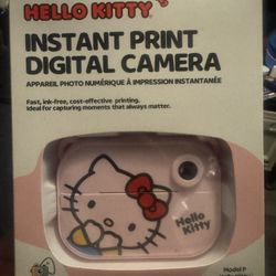 Hello Kitty Instant Camera 