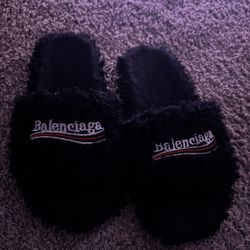 Balenciaga Slides