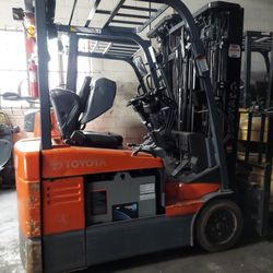 Toyota 3 Wheel Forklift