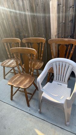 Free Set of Chairs Pickup only