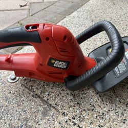 Black And Decker Corded Hedger Works Great 
