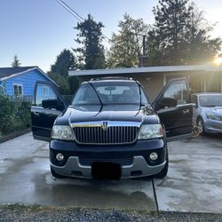 2004 Lincoln Navigator Luxury