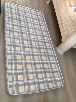 4” Plaid memory foam Mattress
