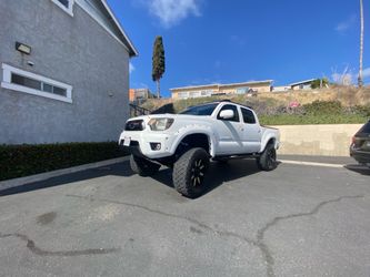 2005 Toyota Tacoma prerunner