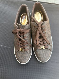 Michael Kors Shoes Size 8