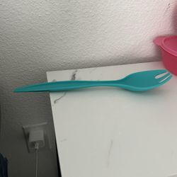 Tupperware  Spoon 