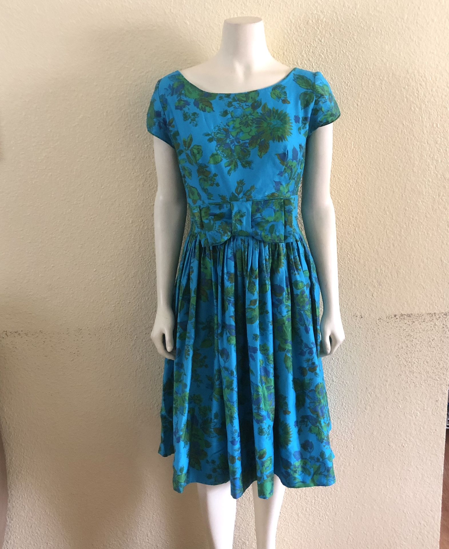 Joan Miller  Juniors  Vintage  Sun Dress Blue Floral Bow Full Skirt Size 11/12