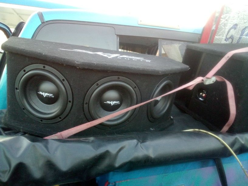 3 Eights Or 2 12's With Box subwoofers 