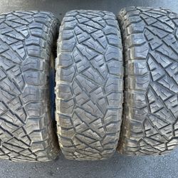 (3) 285/70R17 Nitto Ridge Grappler 