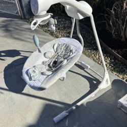 Baby swing 