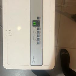 Midea Air Conditioner/ Dehumidifier 