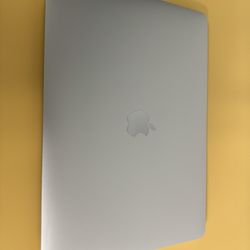 Macbook Pro 13” (2020) Core i5 8gb RAM -SSD 256gb 