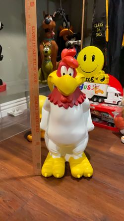 Warner Bro Studios Store 22 inch Foghorn Leghorn (Hard To Find) 2001 Statue