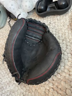 Under Armour Genuine Pro 2.0 Catcher’s Mitt – Brand New – $140