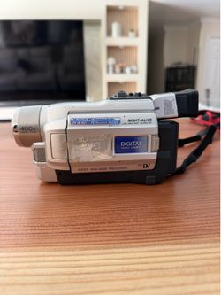 JVC Handheld Camera GR-DVL210U