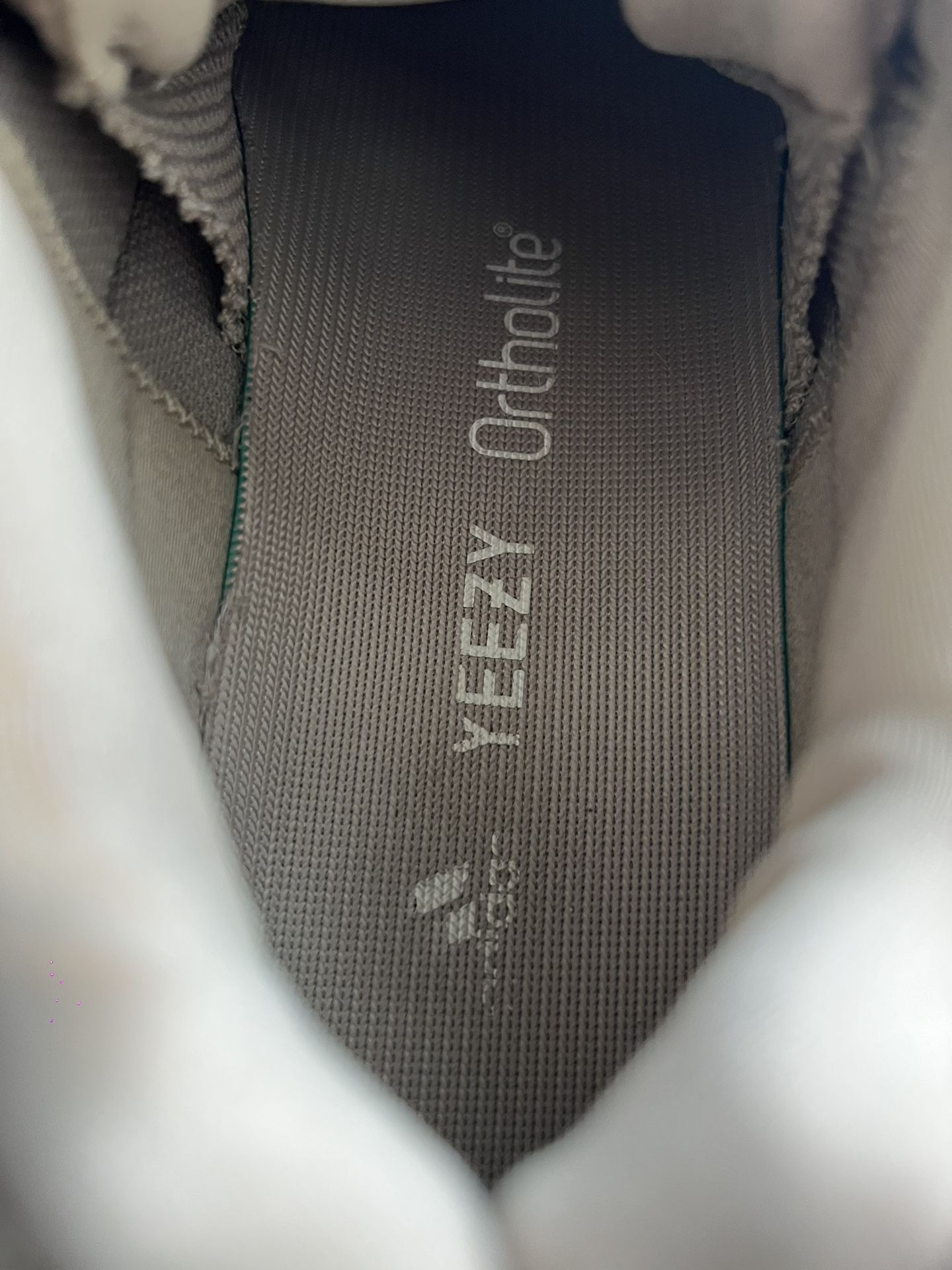 Size 7 Men’s/ 8.5 Women’s adidas Yeezy 500 Taupe Light