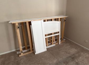Twin bed with mattress’s