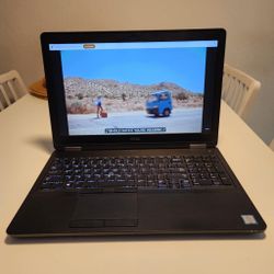 Dell Latitude E5570 Laptop 💻 computer 15.6-inch Intel Core i5-6300U -  8GB Ram  240GB SSD  Windows 11 pro. Microsoft office installed.  Nothing wrong