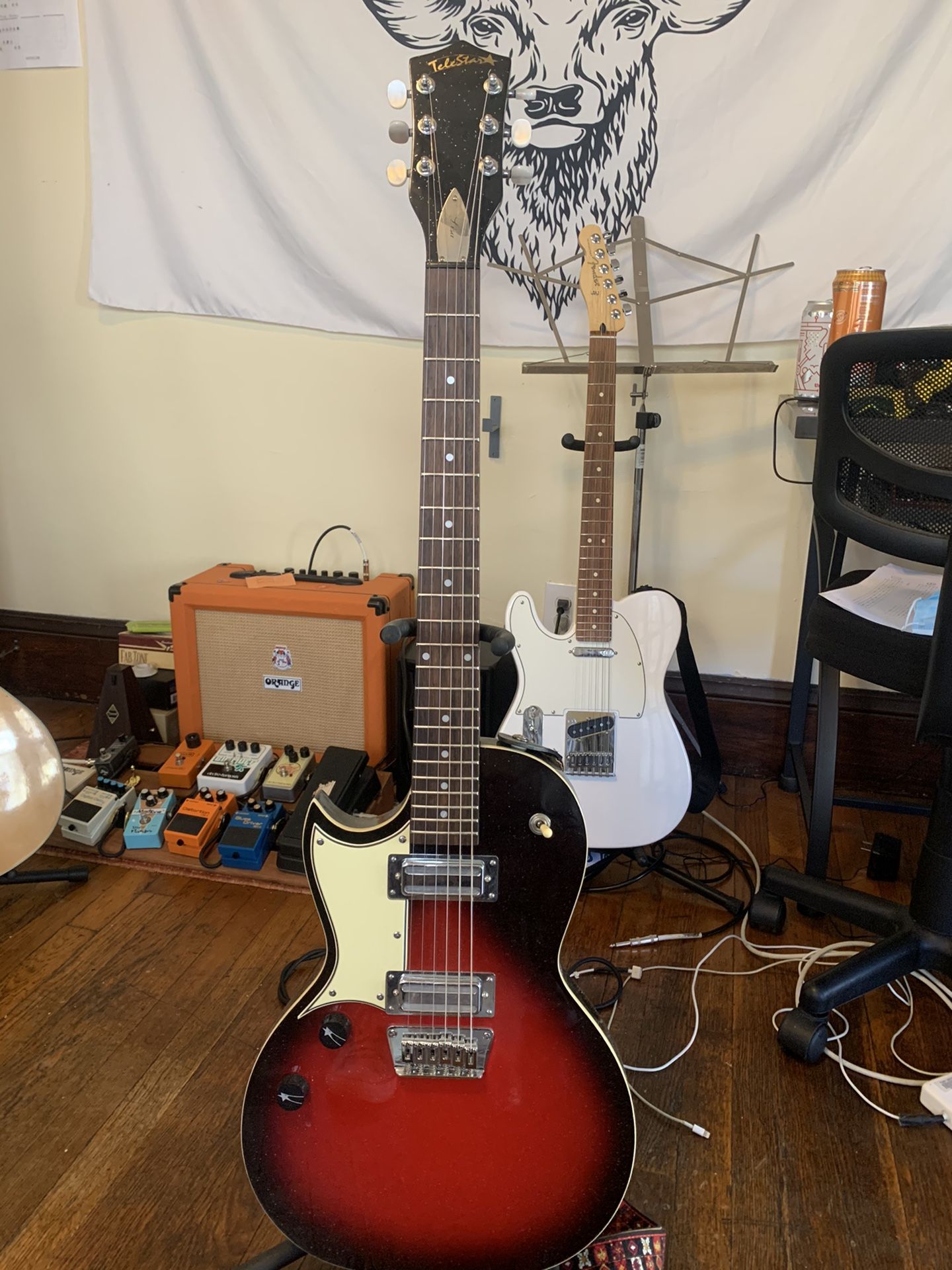 Very Rare Telestar Lisa Lefty Guitar