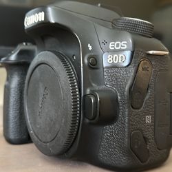 Canon 80D with shutter wear