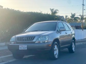 2001 Lexus RX300 AWD– 136k Miles – Clean SUV – Runs & Drives