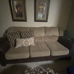 Couch set