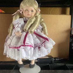 Collectible Dolls. Heritage Collection. 