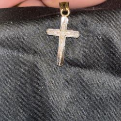 10 K Gold Pendant Cross With Diamond