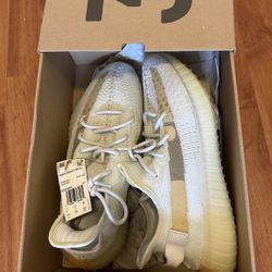 Yeezy Boost 350 V2 Hyperspace