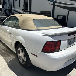 2003 Ford Mustang