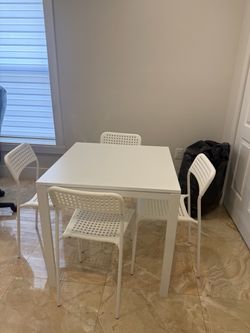 Ikea table with 4 chairs