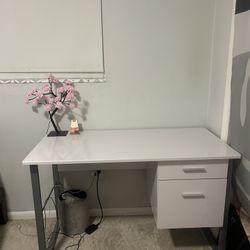 White Desk