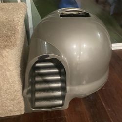 Large Covered Litter Box With Stairs