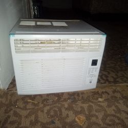 General Electric Window AC 6000 Btu