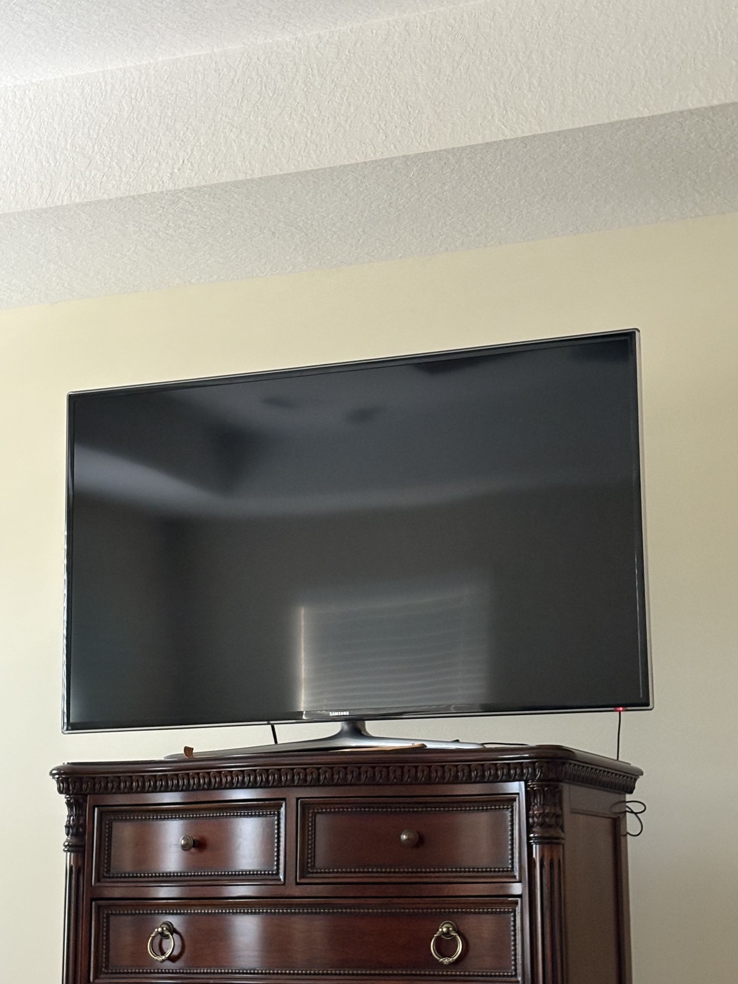 55" Full HD Flat Smart TV F6300 Series 6