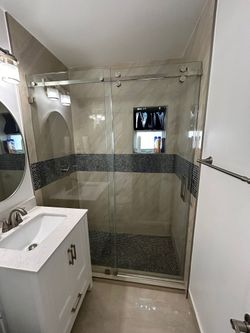 Glass Shower In All The Measures