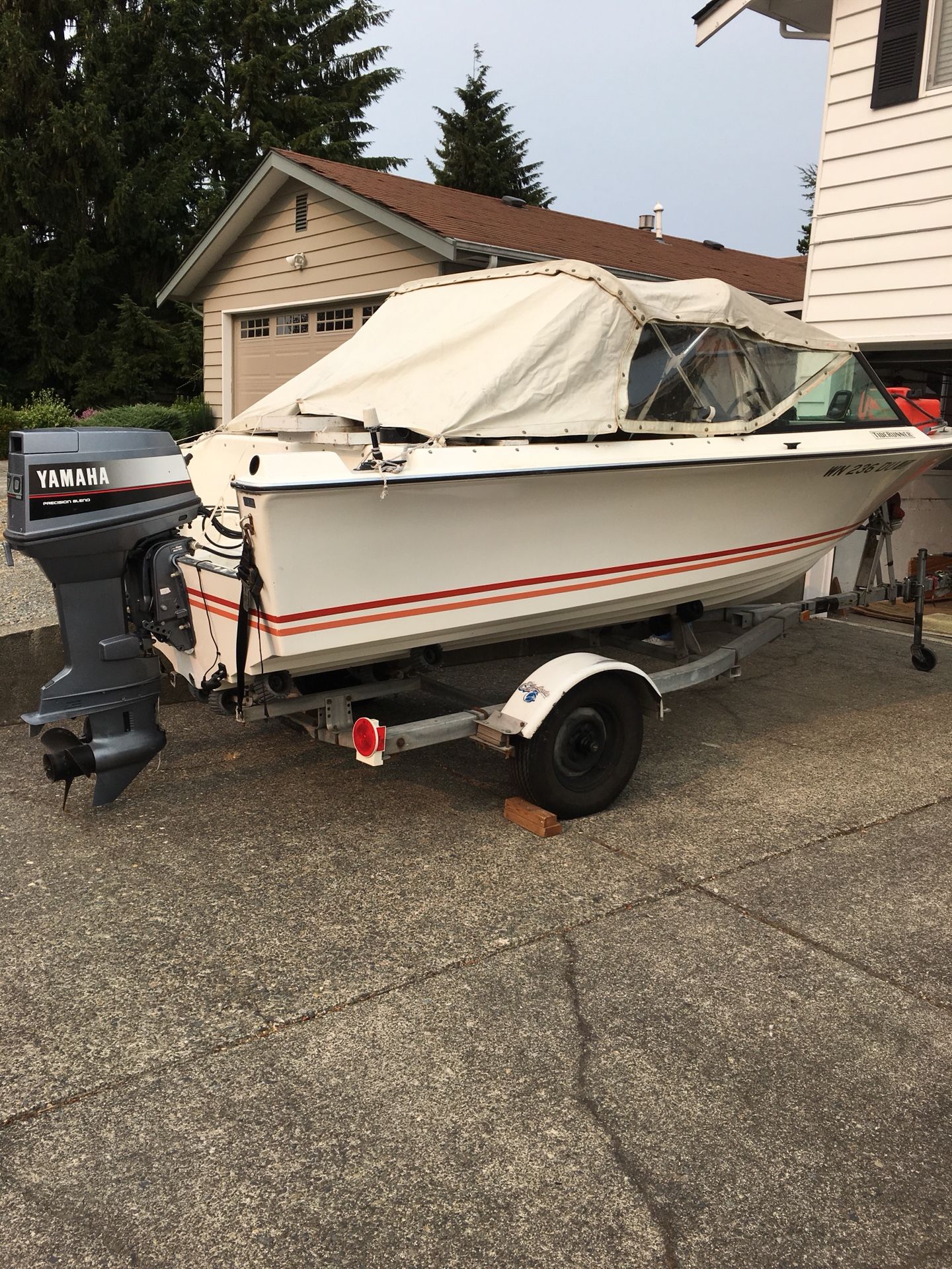 1979 Tiderunner boat, EZ loader trailer.
