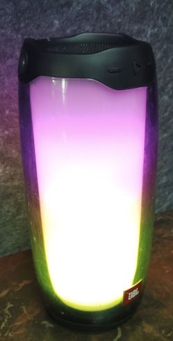 JBL pulse 4 Bluetooth speaker color changing