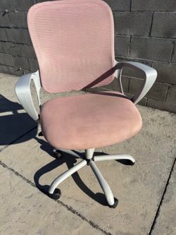 good condition Office chair adjustable good
