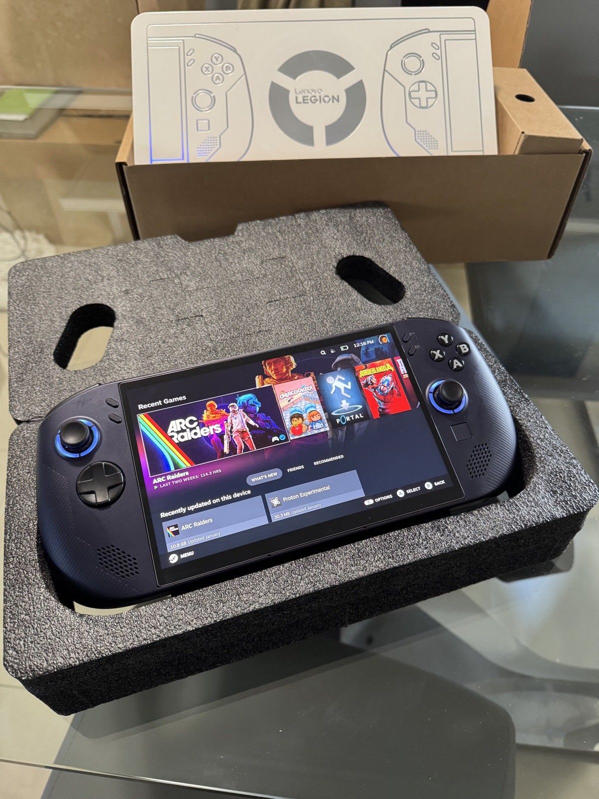 Lenovo Legion Go S, SteamOS 8", Z1 Extreme 32GB 1TB.