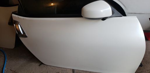Nissan 370z 2009 to 2018 doors, door's panels, mirror, fender headlight