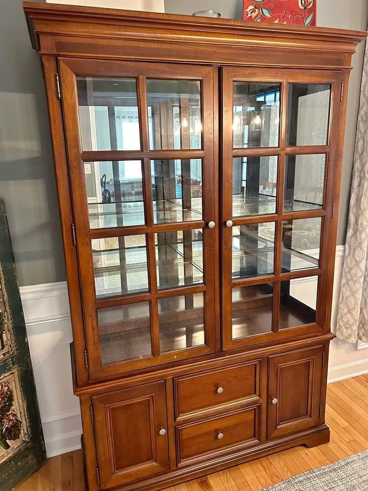 Hutch/China Cabinet for sale
