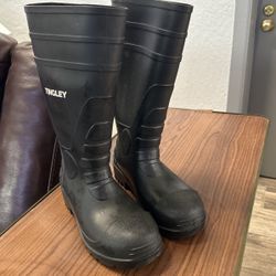 New Rubber Boots Size 4 