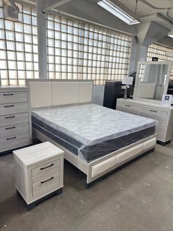 4 piece bedroom set Mr dr ns and bed frame