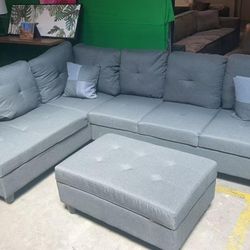 BRAND NEW SECTIONAL COUCH WITH OTTOMAN