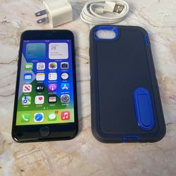 Apple IPhone 7 32 GB unlocked for all carriers 
