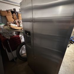 Maytag Stainless Steel Side-by-Side Refrigerator – Works Great 