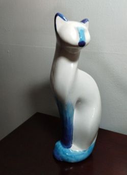 VINTAGE PORCELAIN CAT STATUE - FIGURINE 11"×3.5"